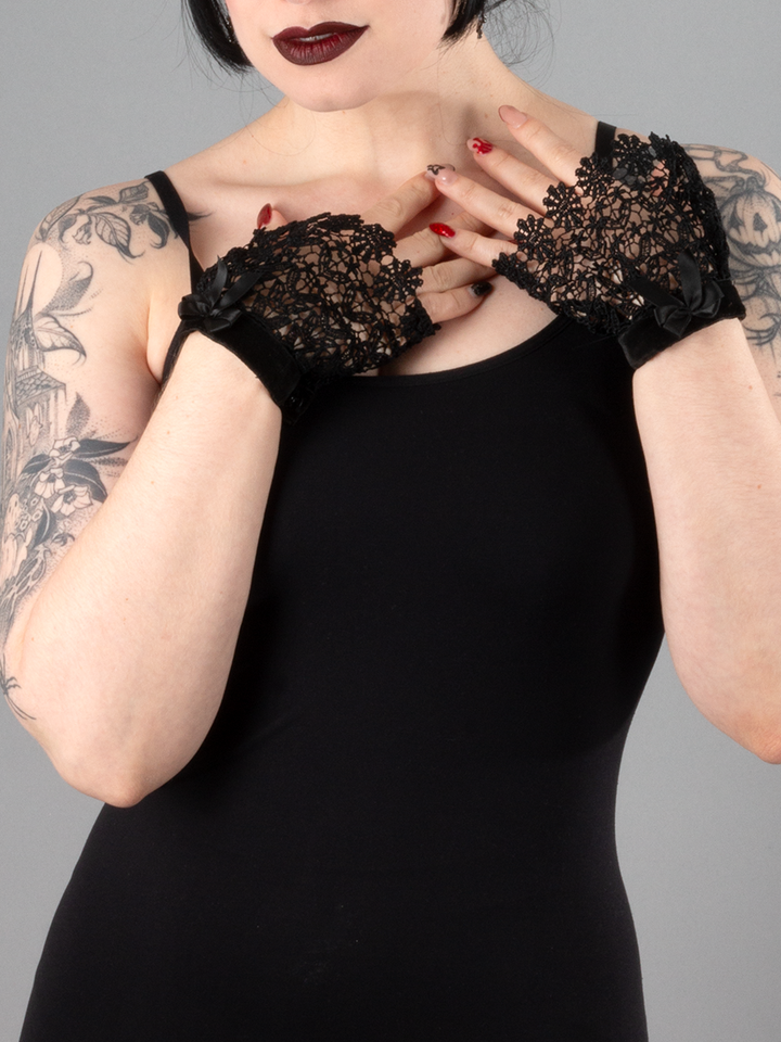 Venetian Lace Wrist Cuffs