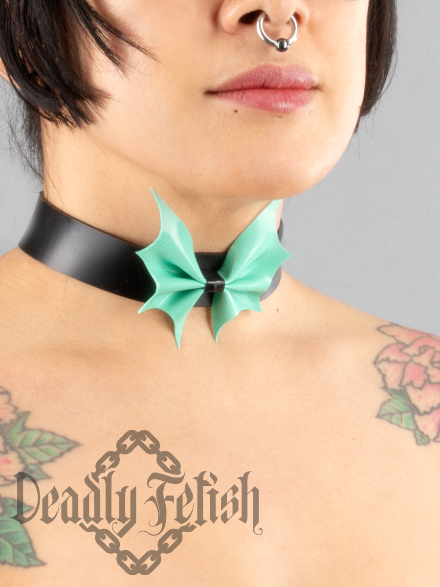 Deadly Fetish Made-to-Order Latex: Basic Bat Bow Choker