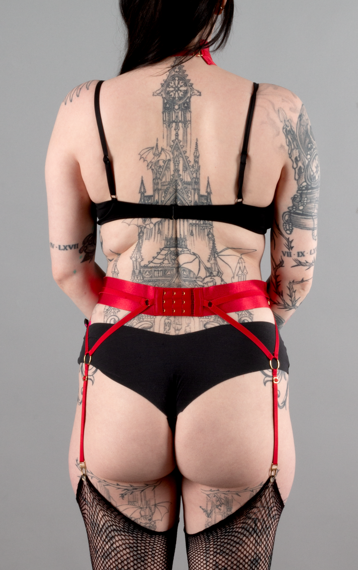 Paramount Harness Garter